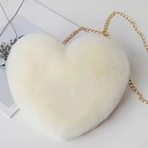 New White Fuzzy Heart Handbag Purse Crossbody Gold Fashion Chain